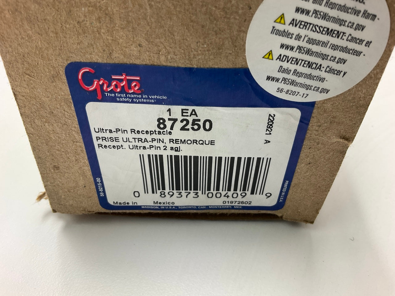 Grote 87250 7-Way Ultra-Pin Receptacle With Two-Hole Mount