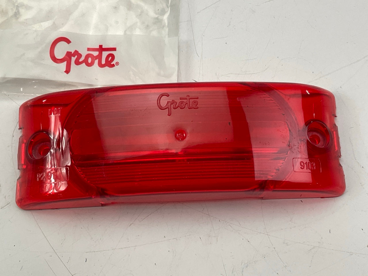 Grote 90172 Clearance Side Marker Light Replacement Lens, Two-Bulb Turtleback