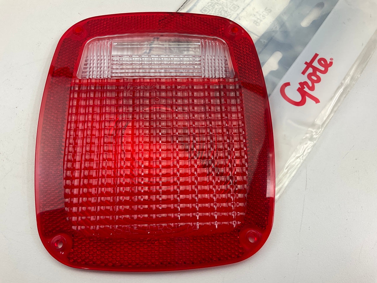 Grote 91302 Stop Tail Turn Light Lamp Replacement Lens