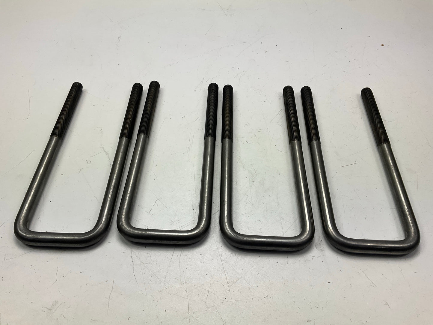 Ground Force 91209 2-1/2'' Rear Lowering Shackle Kit - 2007-2011 GMC Sierra 1500