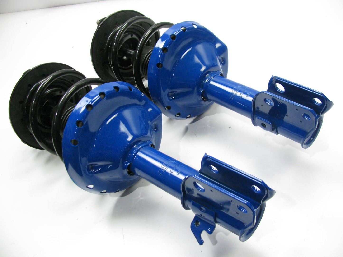 FRONT RH AND LH STRUT AND COIL ASSEMBLY  For 2005-2009 Subaru Legacy AWD