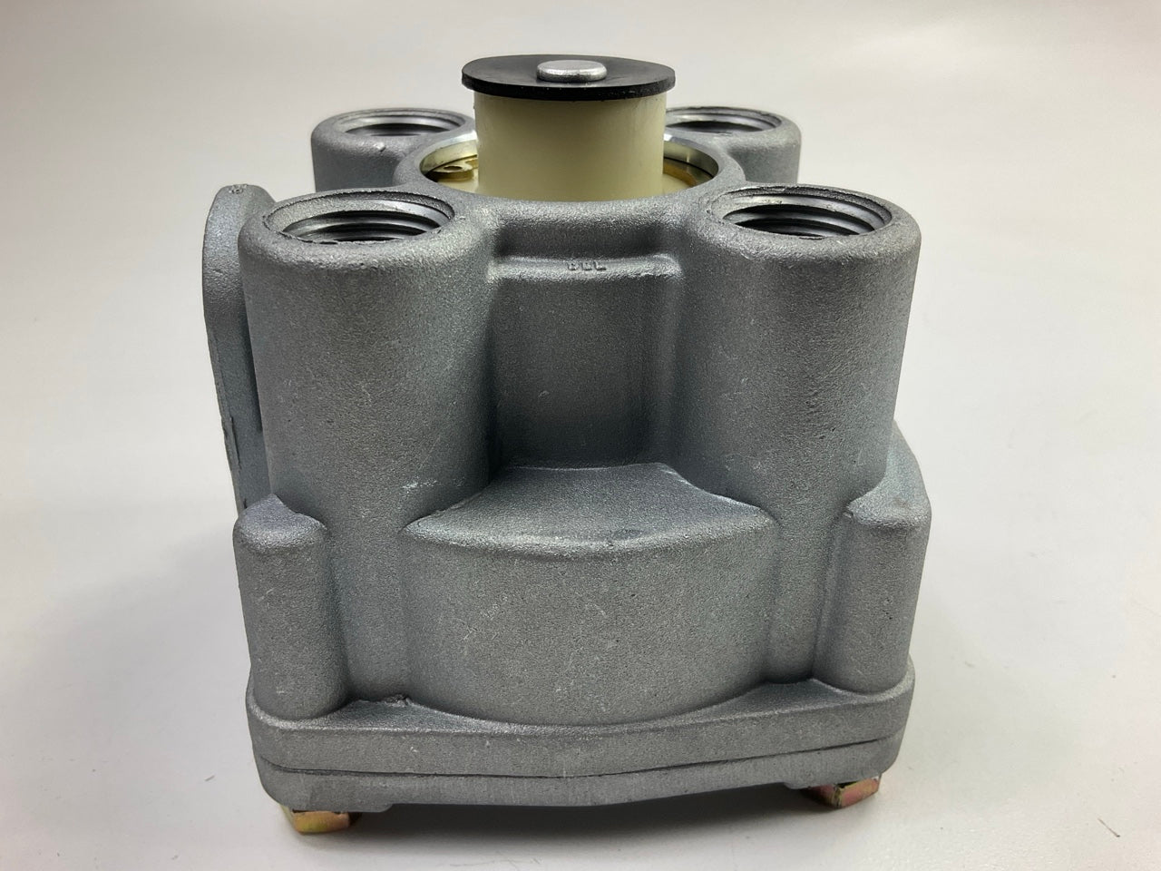 REMAN. Haldex 102626RX R-12 Brake Relay Valve