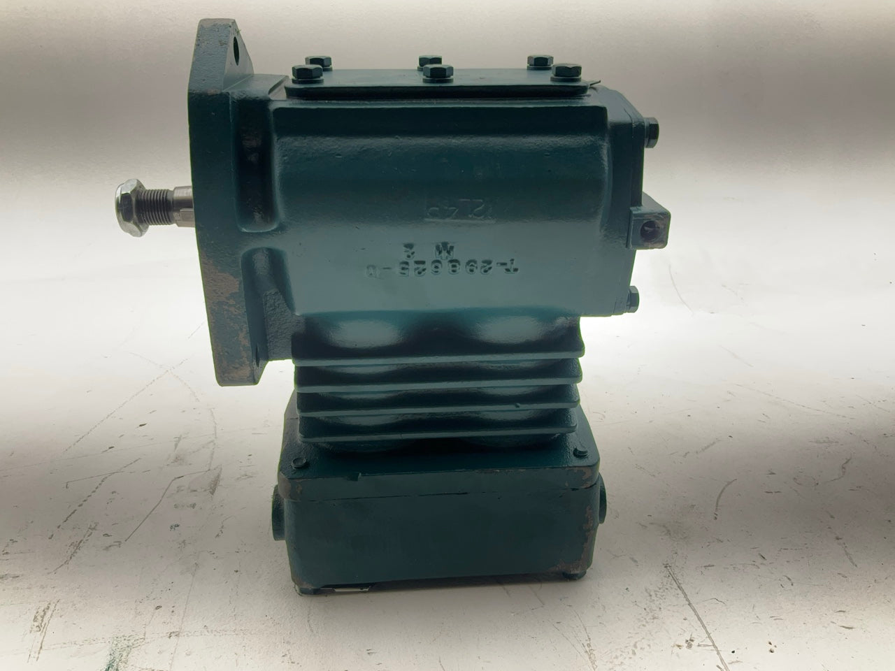 REMAN Haldex 107509X Tu-Flo 550 Air Brake Compressor For CAT 3406B 3176 TF550