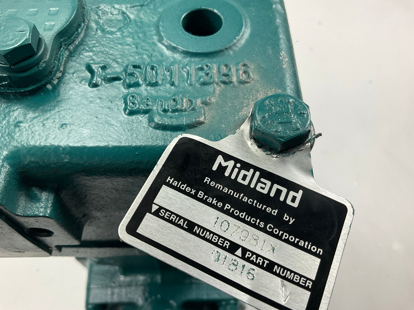 REMAN. Haldex 107981X Air Brake Compressor TF550 For CAT 3116, 31.5 Deg Tilt