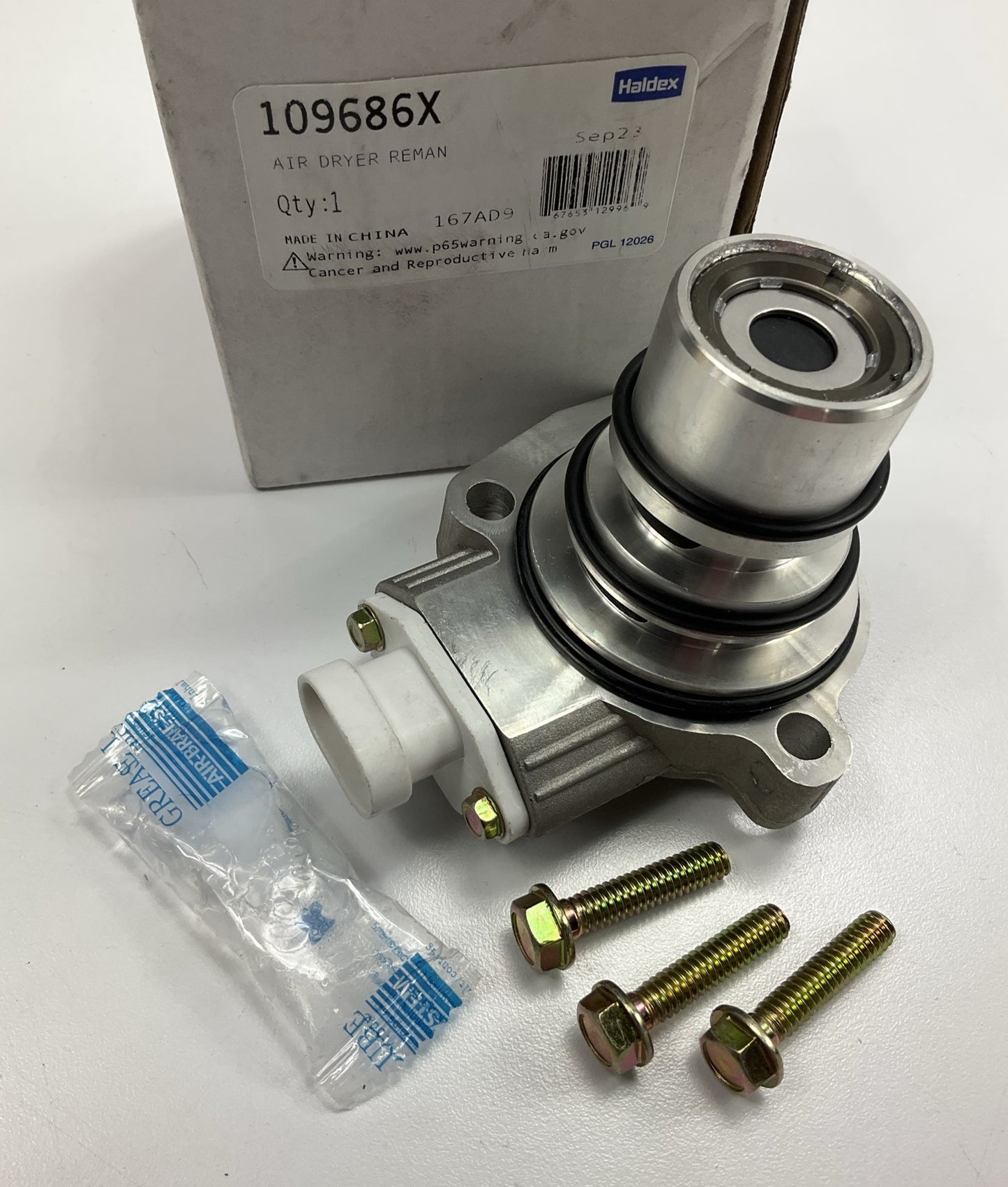 Haldex 109686X Air Brake Dryer Valve Kit - 12V, For Use With Bendix AD-9 Dryer