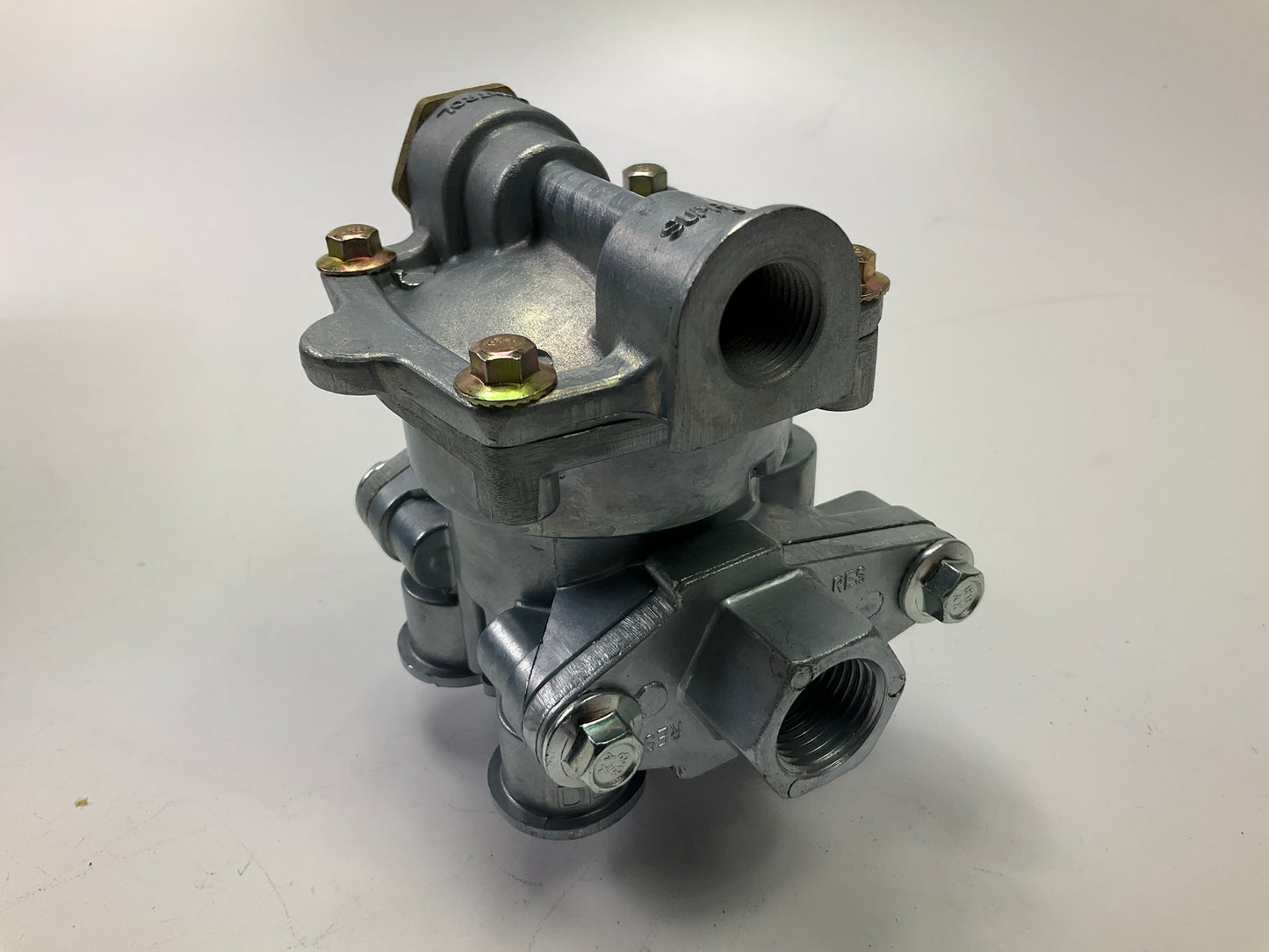 REMAN. Haldex 110171X Trailer Spring Brake Valve, Protected Reservoir 90°