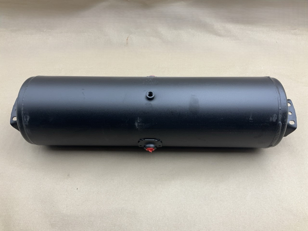 Haldex 19850 Air Brake Reservoir Tank, Single Compartment, Saddle Mounted, 8'' D.