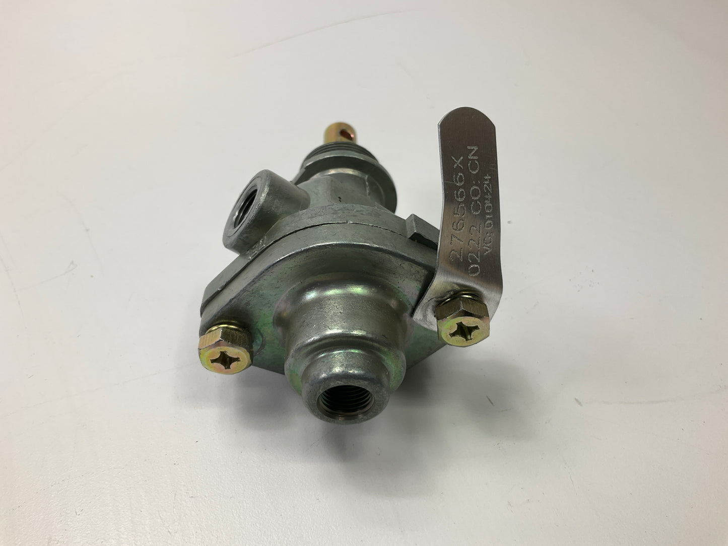 REMAN. Haldex 276566X Push-Pull Hand Control Valve, 1/8'' Ports, 20 PSI Release