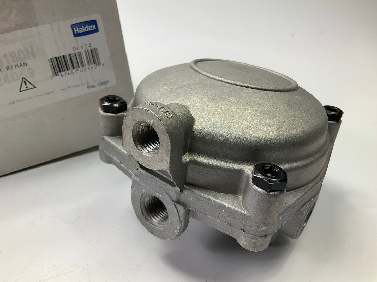 REMAN. Haldex 279180X Brake Relay Valve, Bendix R-6 Type