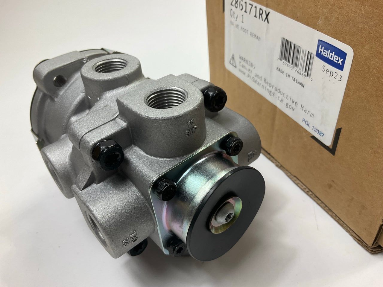 REMAN. Haldex 286171RX E-6 Dual Circuit Foot Control Valve