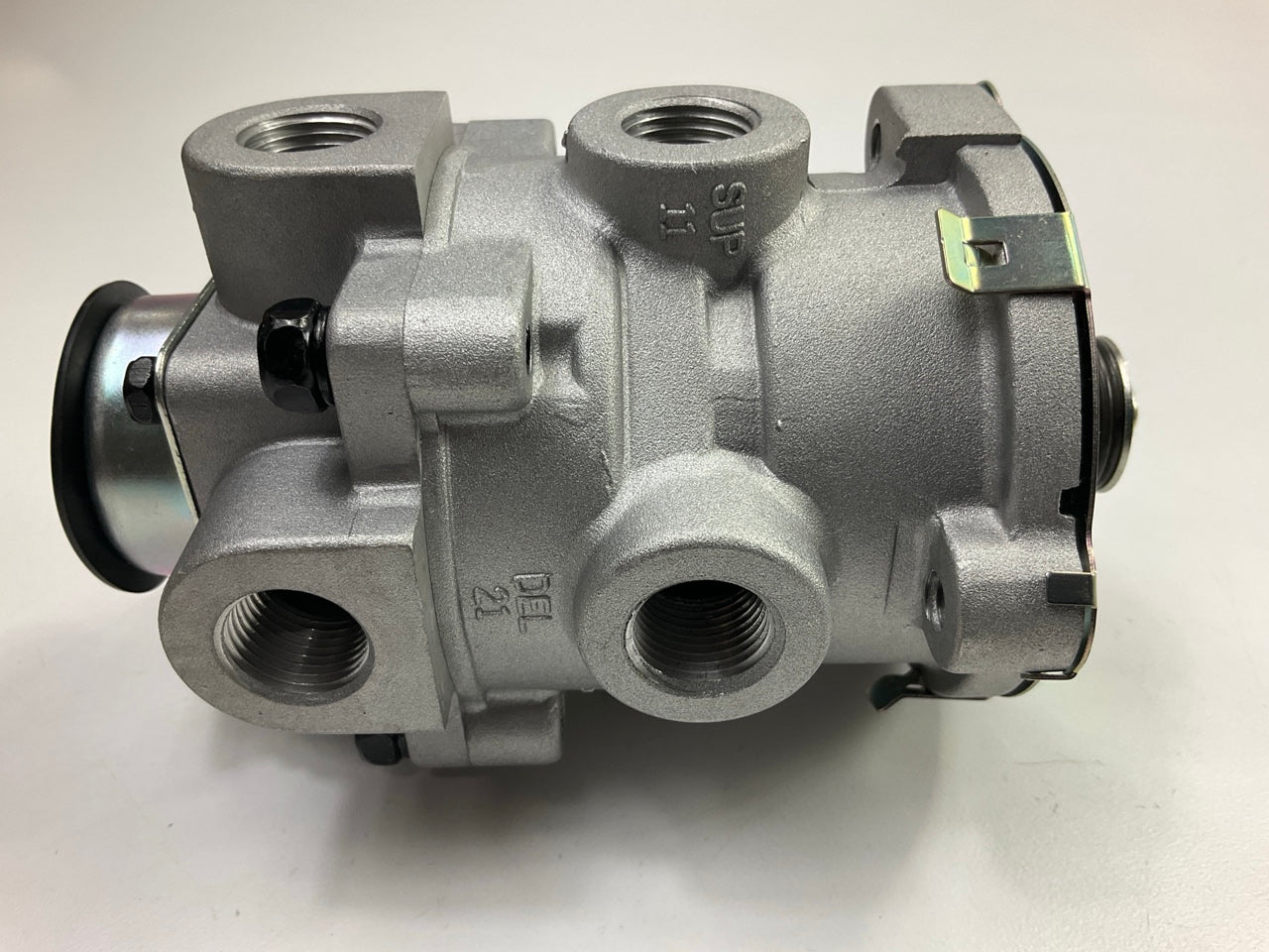 REMAN. Haldex 286171RX E-6 Dual Circuit Foot Control Valve