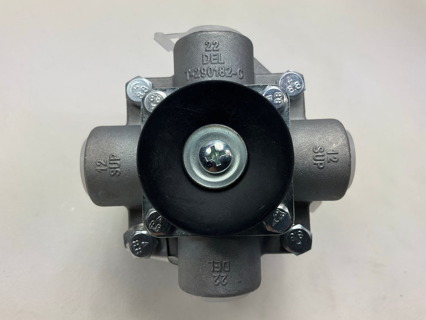 Reman Haldex 286171X E-6 Dual Circuit Foot Brake Air Valve, 3/8''