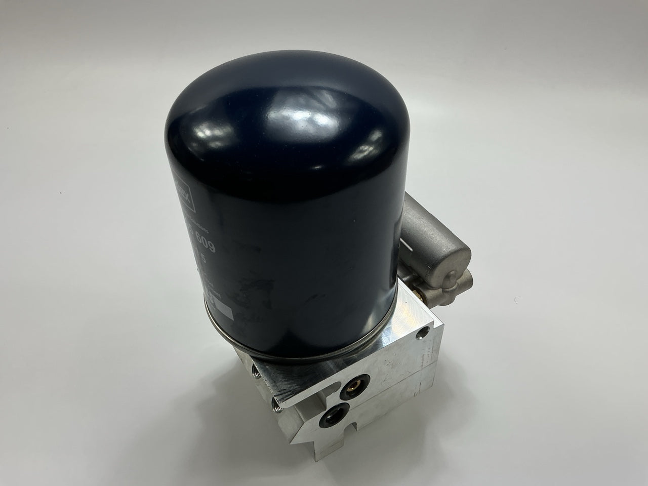 REMAN. Haldex 5004050X Bendix AD-IS Air Brake Dryer  3-Port, 12 Volt, 90 Watt