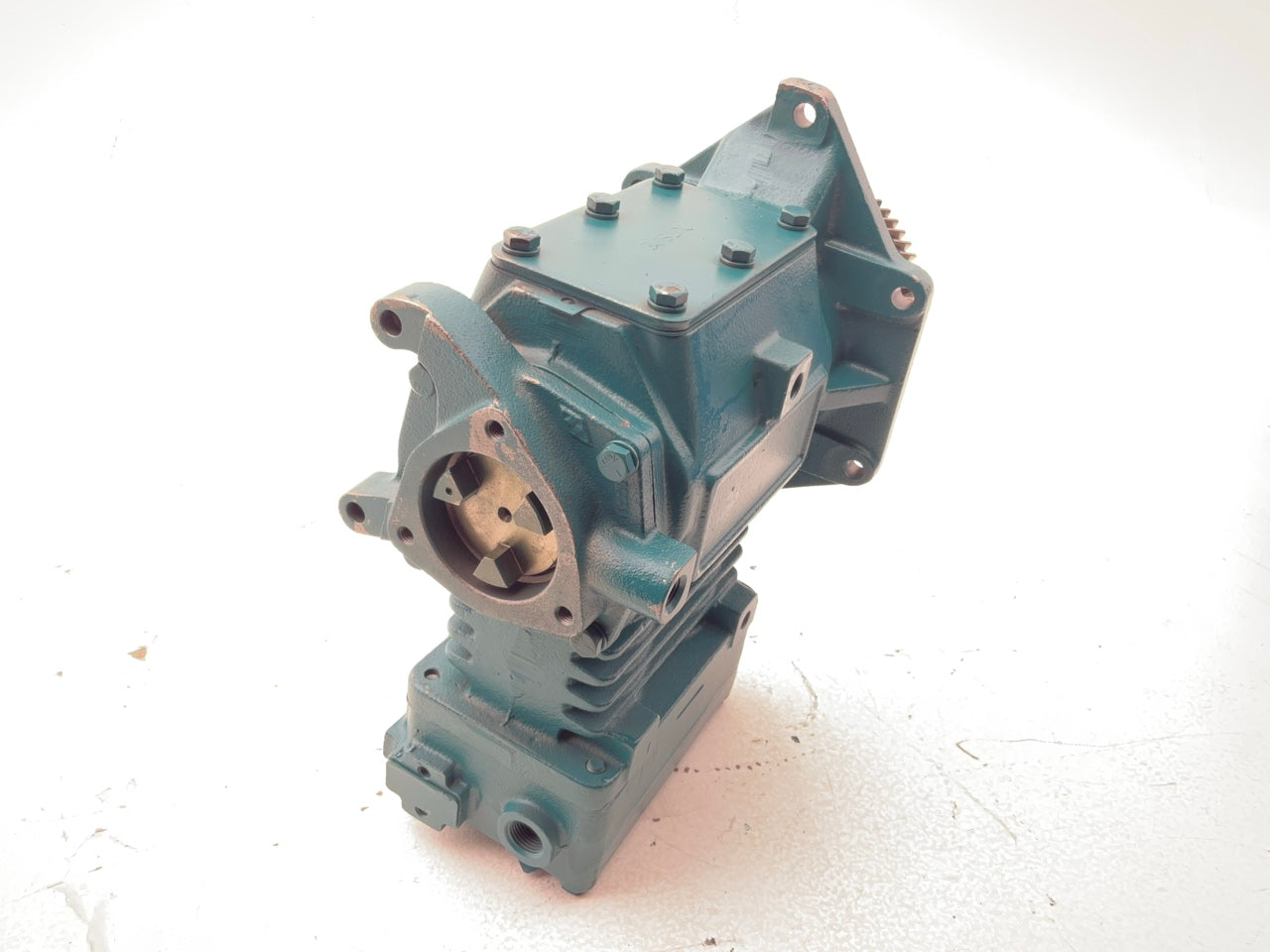 REMAN. Haldex 5004187X TF750 Air Brake Compressor - Detroit Diesel 60 Series 0°