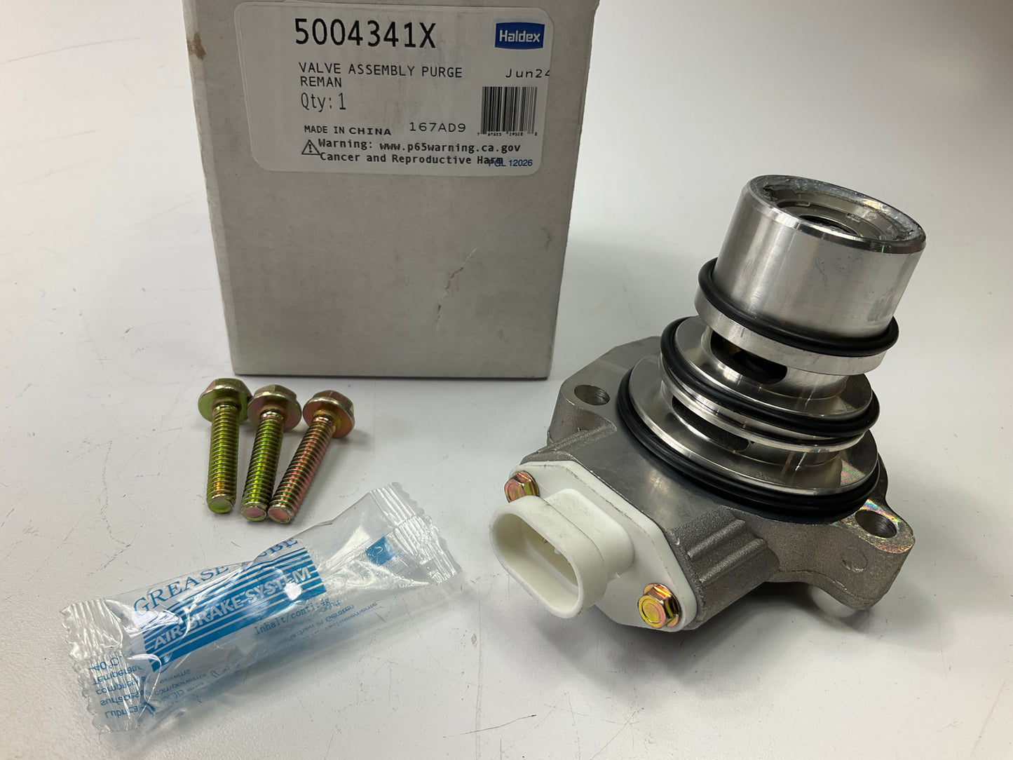 REMAN. Haldex 5004341X Air Dryer Purge Valve AD-9  With 12 V Heater