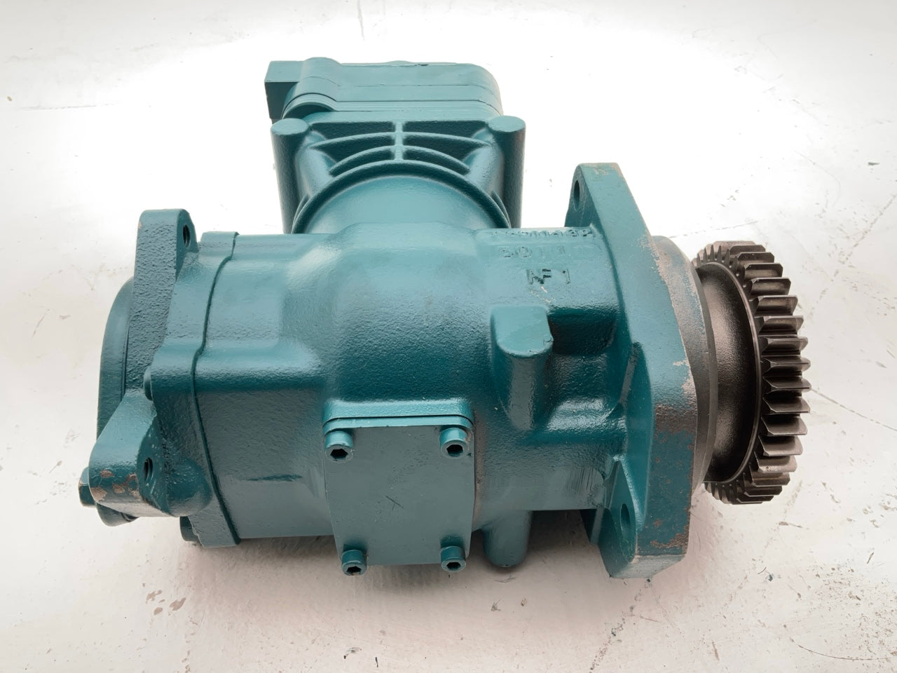 REMAN. Haldex 5012533X BA921 Flange Mount Air Brake Compressor For CAT C15 C16