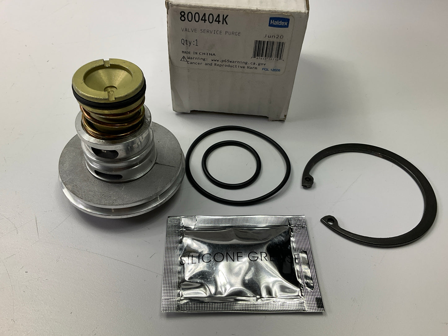 Haldex 800404K Air Brake Dryer Purge Valve For Use With Bendix AD-IS, AD-IP