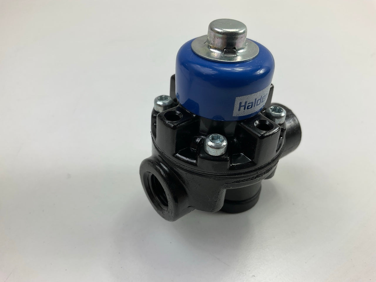 Haldex 90554107 1/4'' NPT 70 PSI Air Brake System Pressure Protection Valve