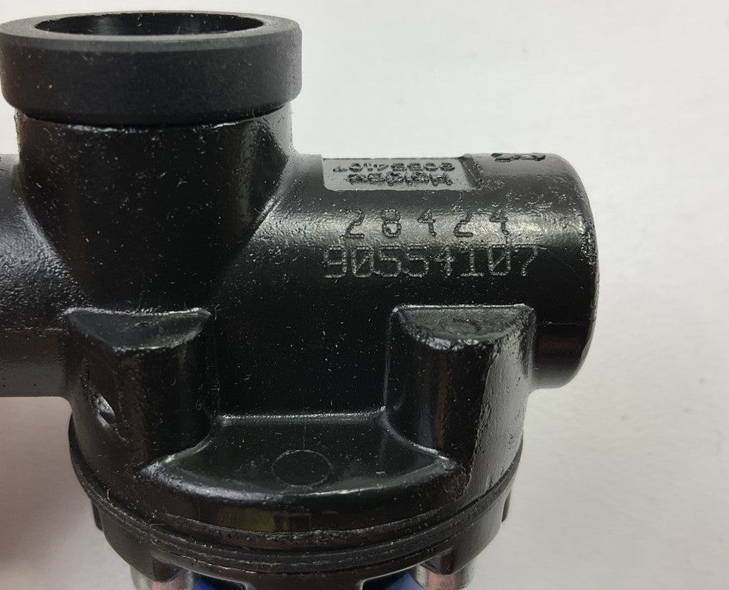 Haldex 90554107 1/4'' NPT 70 PSI Air Brake System Pressure Protection Valve