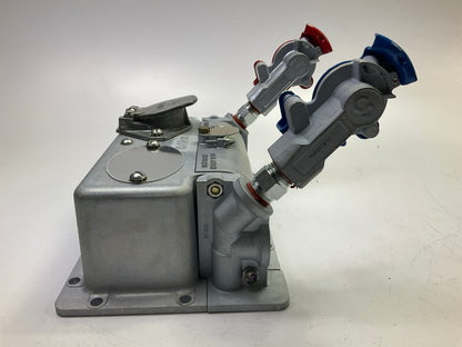 Haldex BE26103 Nosebox Assembly With Gladhands - Interline Style, 501802