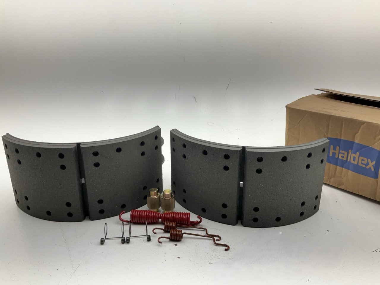 Relined REMAN. Haldex CB4709ES2G Brake Shoes 16.5'' X 7'' Eaton, 23,000 Lbs 4709ES