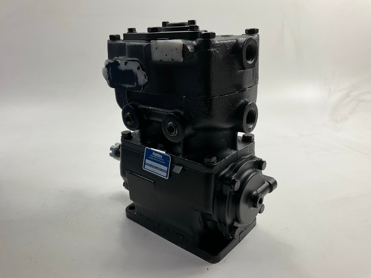 REMAN. Haldex EL13020X Air Brake Compressor EL1300 4-Hole Base Mount KN13020