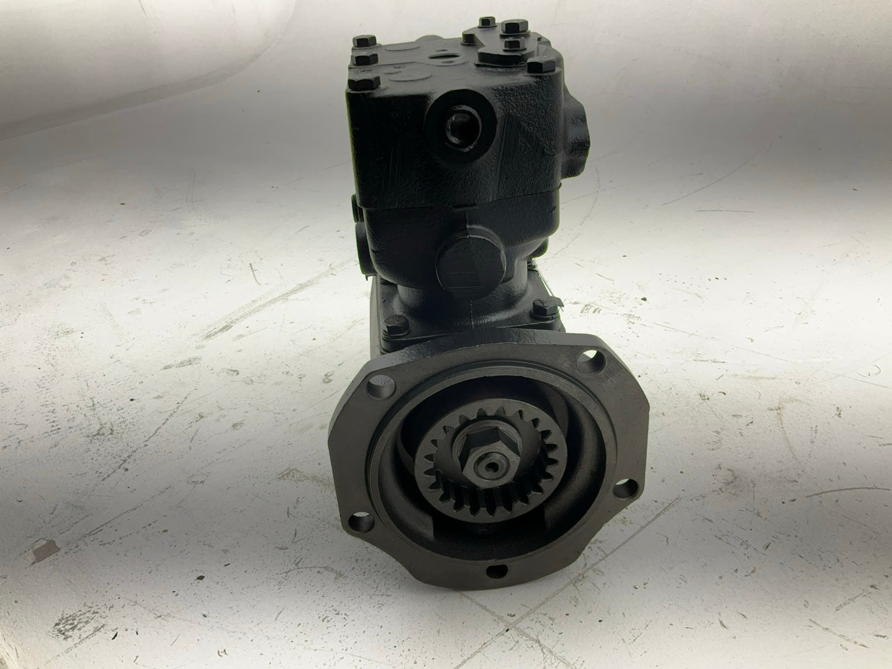 Haldex EL13053X - Remanufactured Detroit Diesel 60-Series Air Brake Compressor