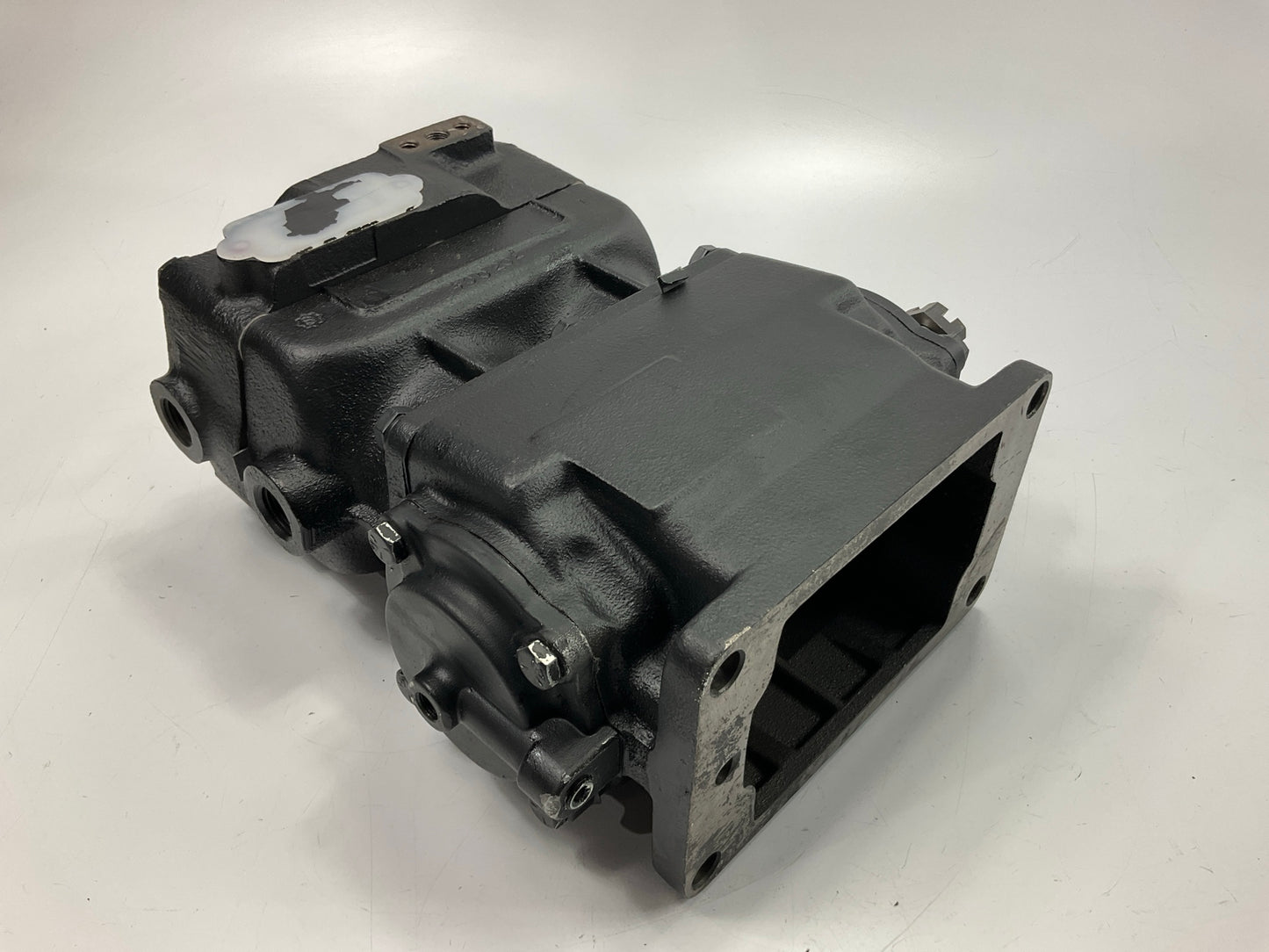REMAN. Haldex EL13060X Air Brake Compressor  EL13060 N7006C