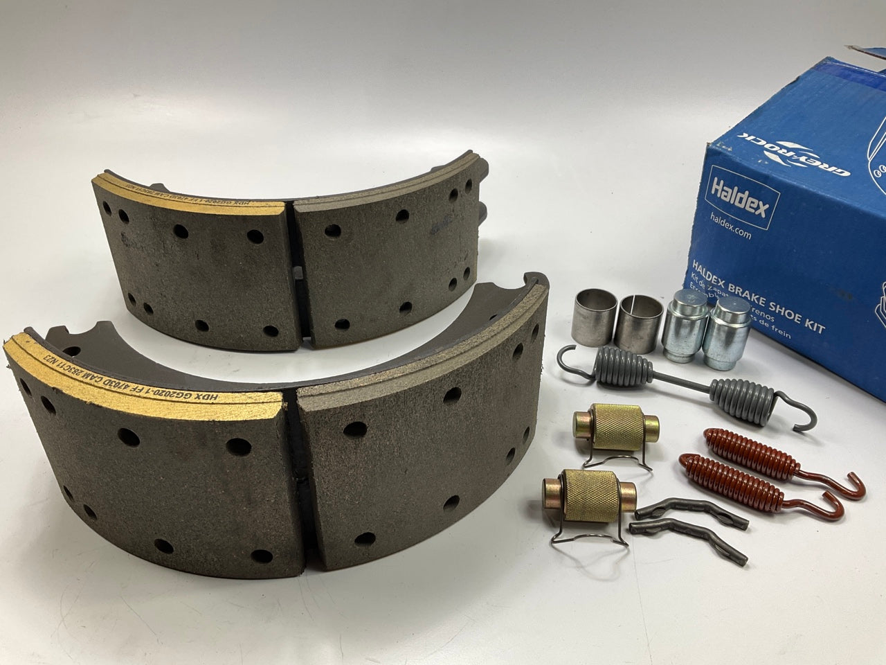 RELINED Haldex GG4703QG Front Brake Shoes, 15''x5'', 4703Q, 23000 Lbs (23K Lbs)