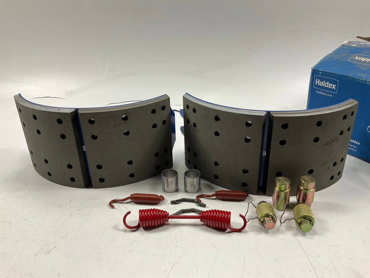 Relined Haldex GR4515X3G Brake Shoe Kit For 16-1/2''x7'' Fruehauf ''XEM3'', 20K Lbs