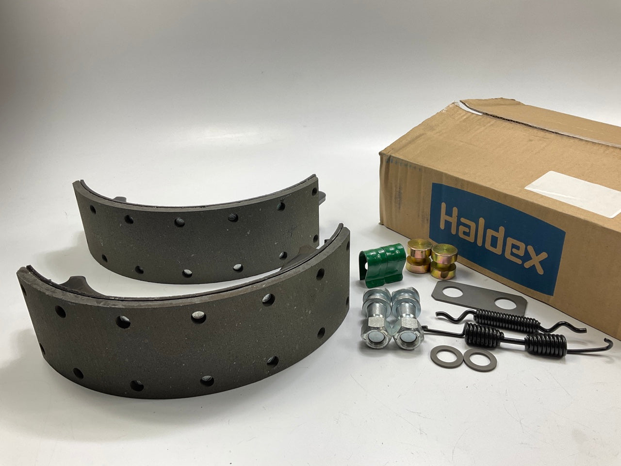 RELINED. Haldex HV761308Q2G Rear Brake Shoes 15''X4'', 1308Q, 12,000 Lbs (12K Lbs)