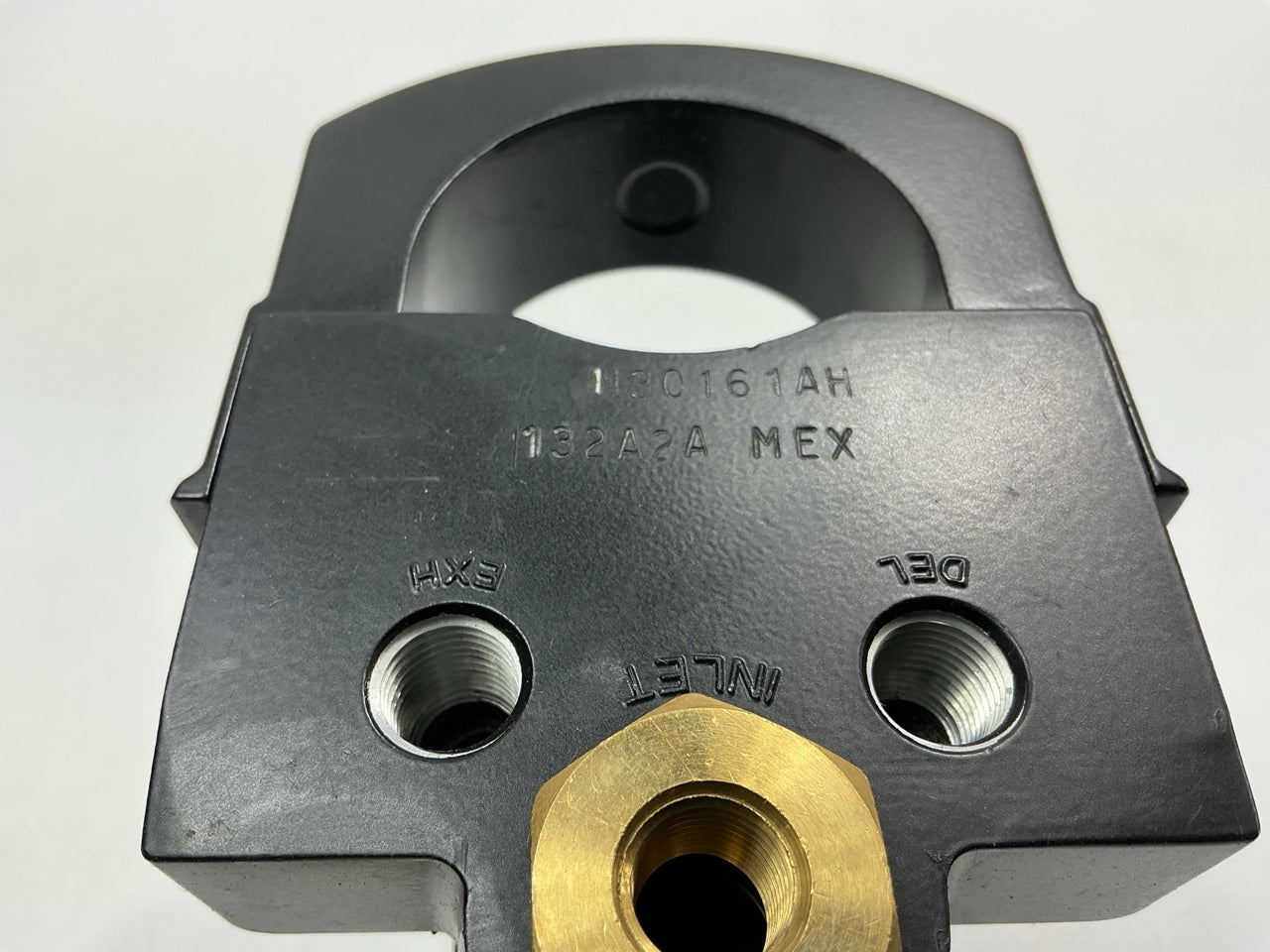 Haldex KN20561 Hand Operated Trailer Brake Control Valve 1/4'' NPT, N30161AH
