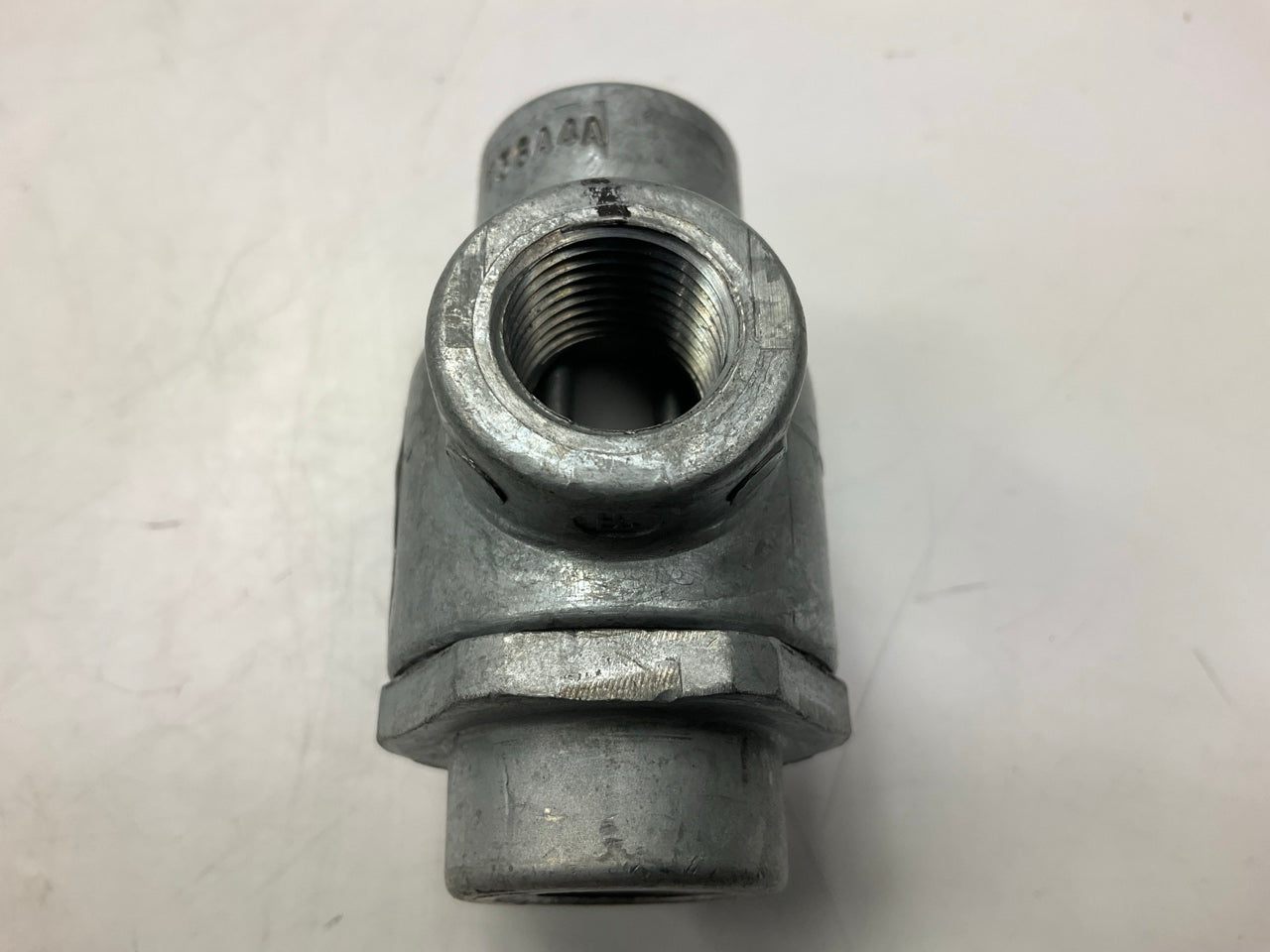 Haldex KN25110 Shuttle Type Two-Way Check Valve, 3/8'' Female NPT