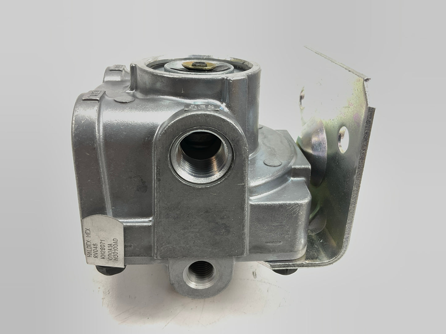 REMAN. Haldex KN28071 Air Brake Relay Valve With Anti-Compounding - N30100AD