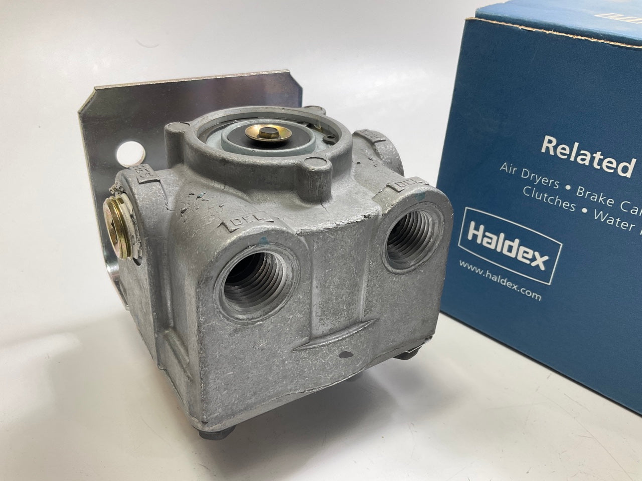 Haldex KN28071X Air Brake Relay Valve KN28071