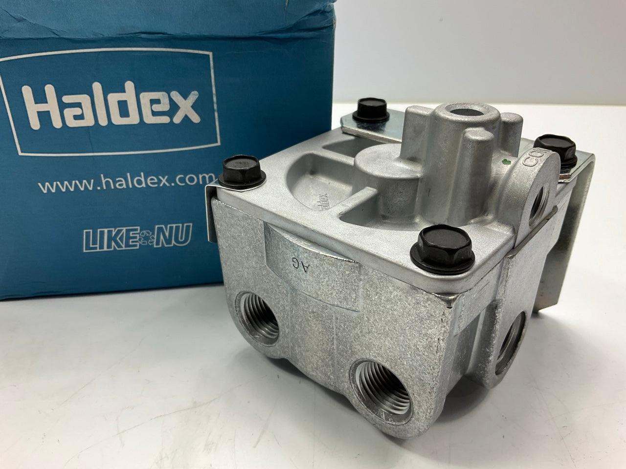 REMAN. Haldex KN28140X R-12H Type Brake Relay Valve