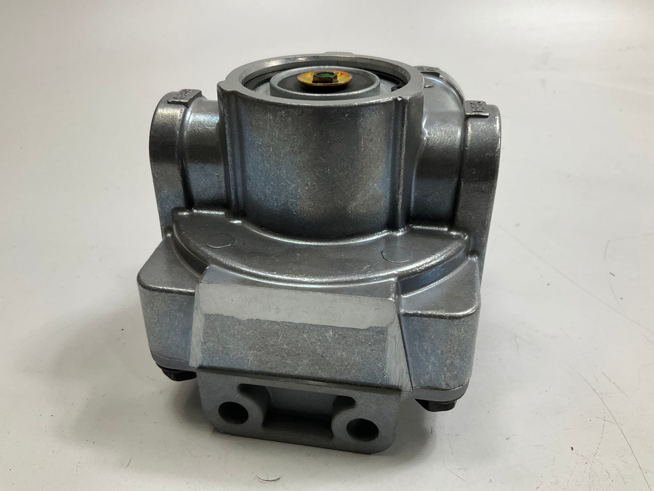 REMAN. Haldex KN28300X Fast Air And Balancing (FAB) Relay Valve - N30096PA