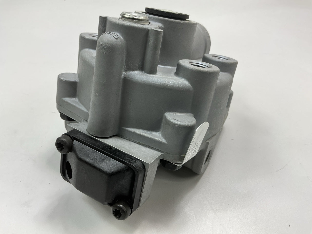 Haldex KN30300 Emergency Air Brake Relay Valve For Pre-121 Trailers, Dollies