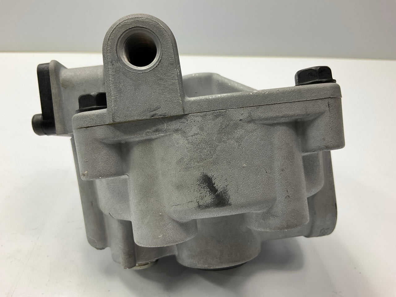 REMAN. Haldex KN30300X Emergency Relay Valve For Pre-121 Trailers, Dollies