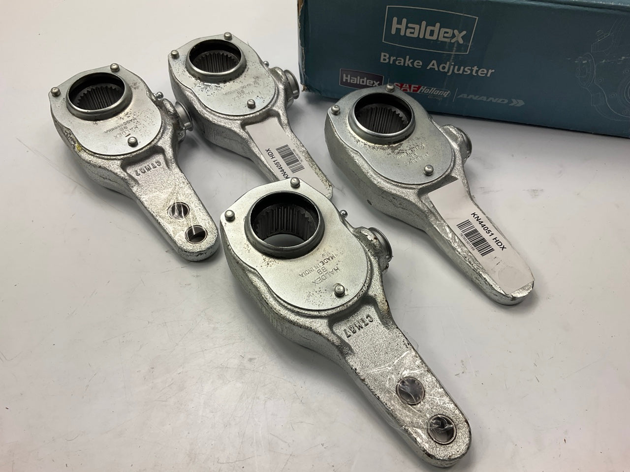 (4) Haldex KN44051 Manual Slack Adjuster 5'' Arm, 1.5''-28 Spline, Replaces E-2458