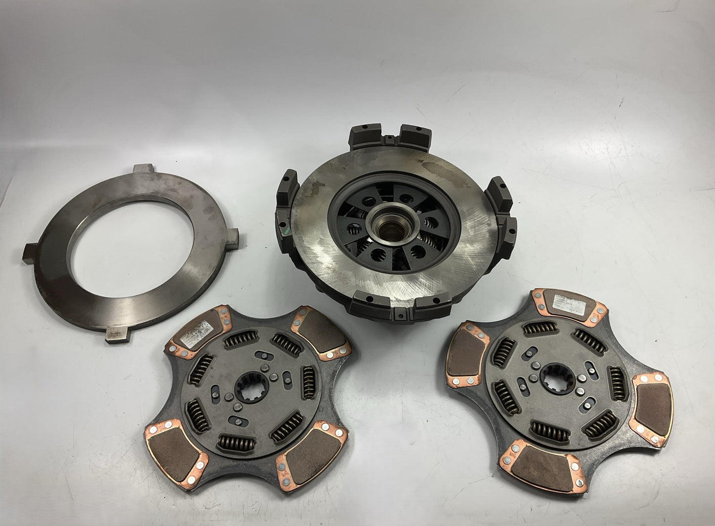 SURFACE RUST, Reman Haldex RC044STDCX 14'' Spicer Type Stamped Steel Clutch Pack