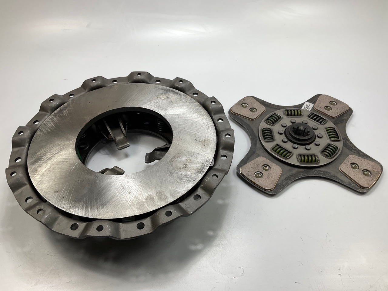 Haldex RC1686607 Transmission Clutch Kit 14'' Dia, 1.5'' Input Shaft, 10-Tooth