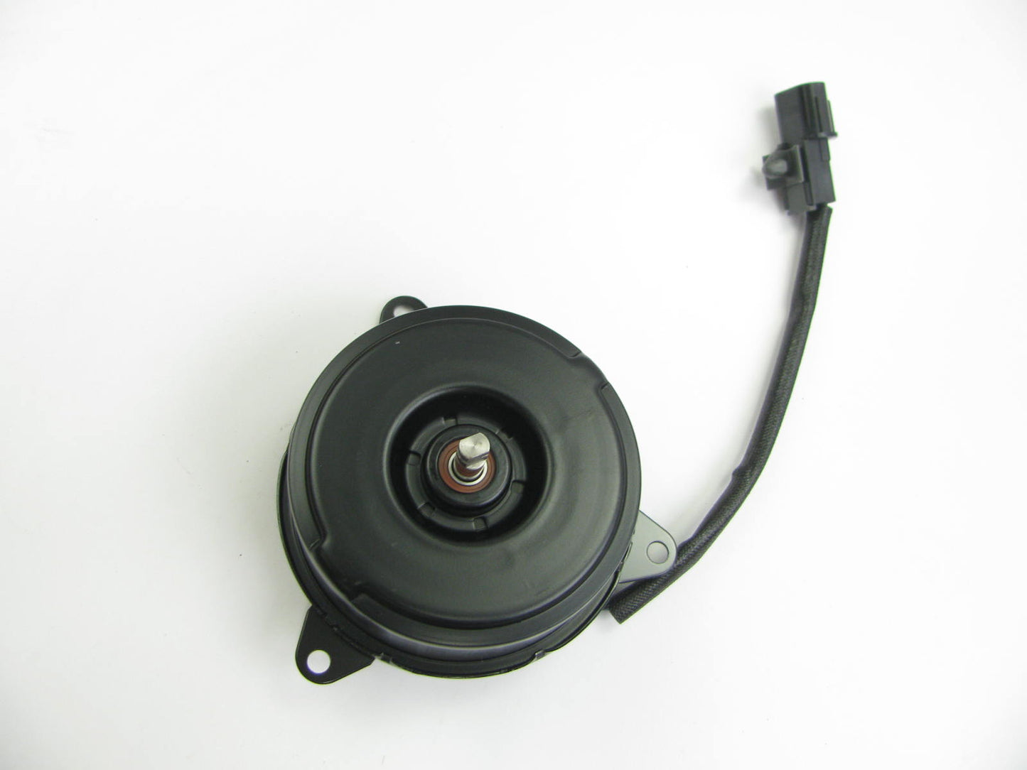 Halla Climate Control 97786-25001 A/C Condenser Fan Motor For 02-05 Hyundai 1.6L
