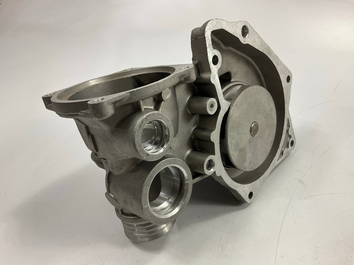 Hamburg-technic 11511742498 Water Pump 93-95 BMW 740i 740iL 94-95 BMW 530i 340i