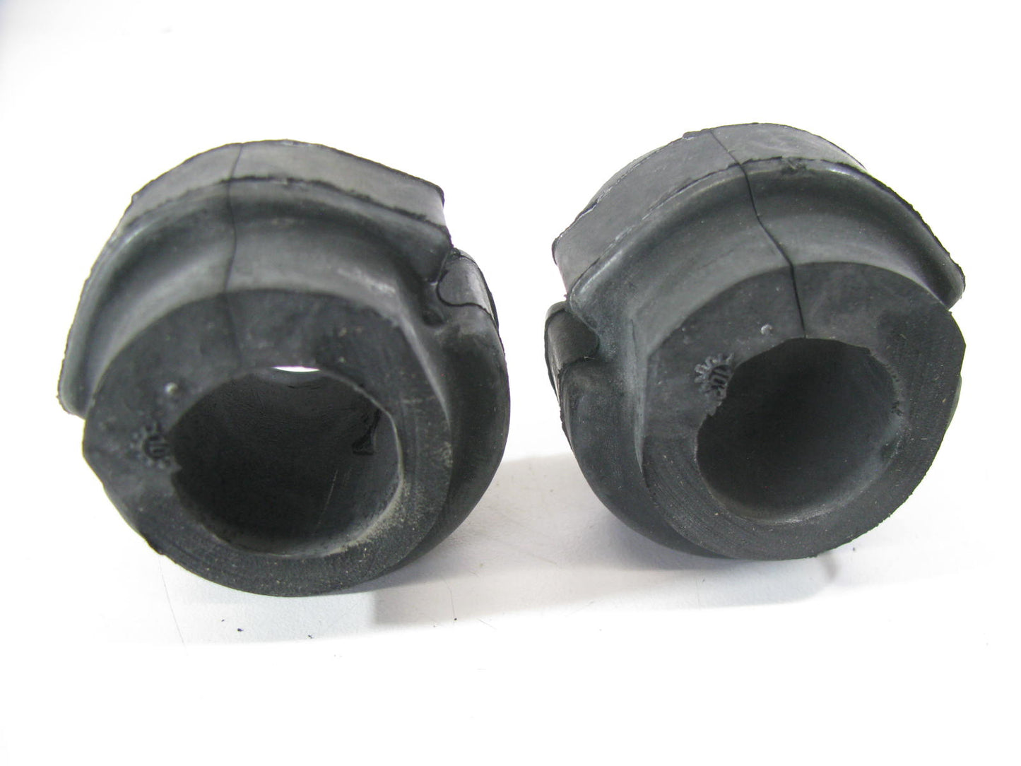 (2) Hamburg-technic 2700-96054 Front Stabilizer Sway Bar Bushing 98-01 VW Passat