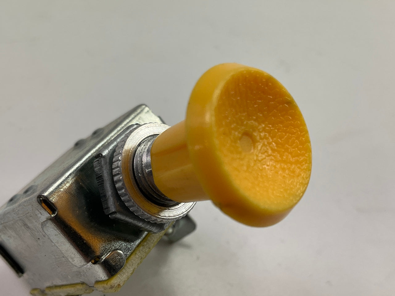 Handypack HP5180 Universal 2-position 2-terminal Push / Pull Switch - 10 Amp