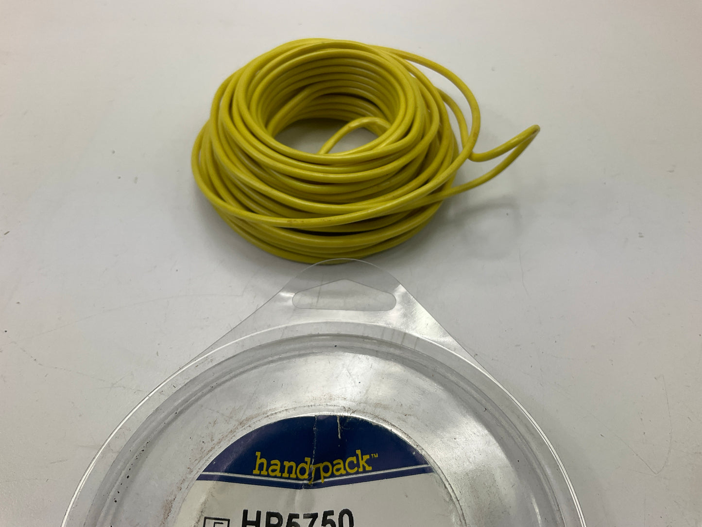 Handypack HP5750 Wire (Power) - 16 Gauge, 30 Feet, Yellow