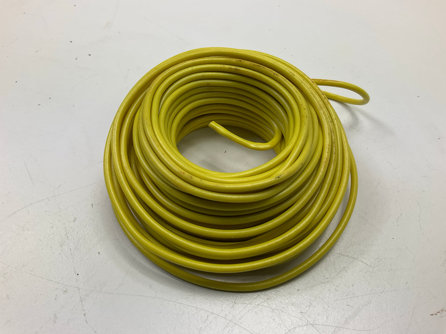Handypack HP5750 Wire (Power) - 16 Gauge, 30 Feet, Yellow