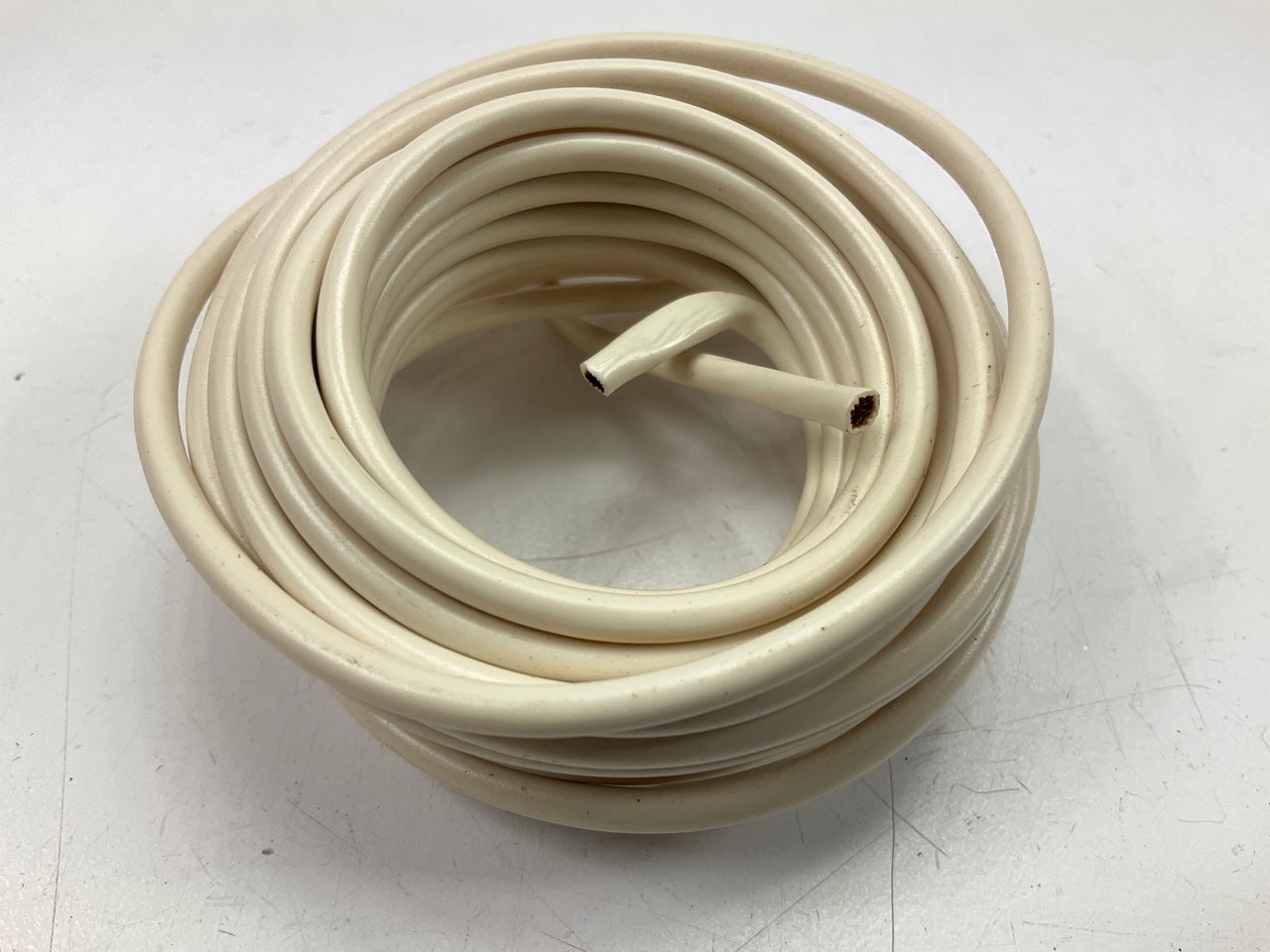 Handypack HP5940 Automotive Primary Wire - 12 Gauge, 12 Feet, White