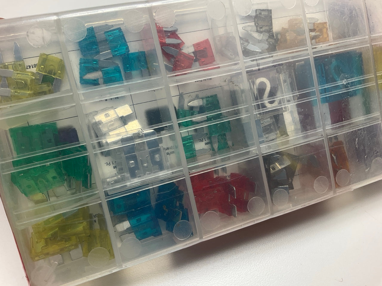 Hardware Machinery 68147 88 Piece Master Auto Fuse Assortment